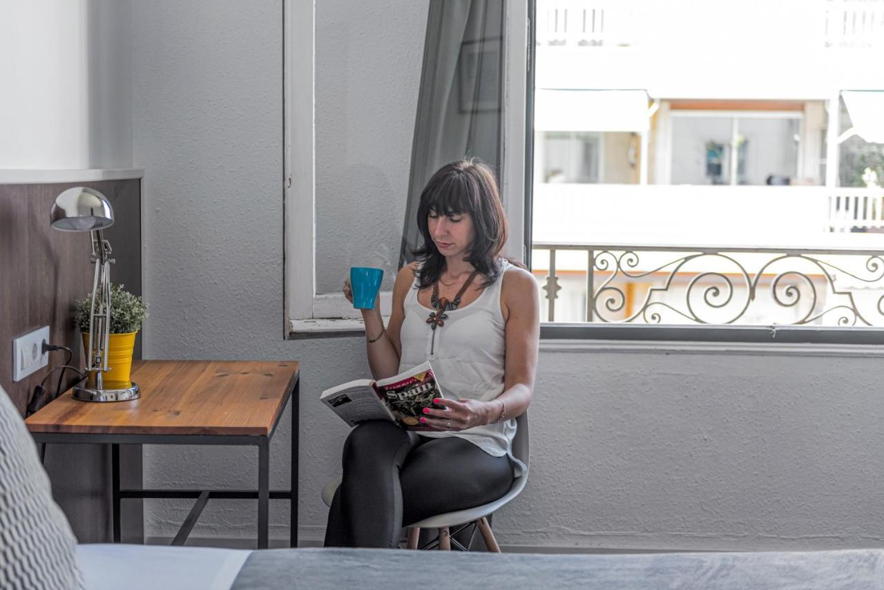 Traveller House Apartment Barcelona Ngoại thất bức ảnh