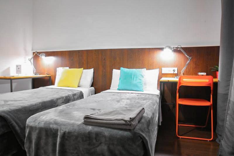 Traveller House Apartment Barcelona Ngoại thất bức ảnh