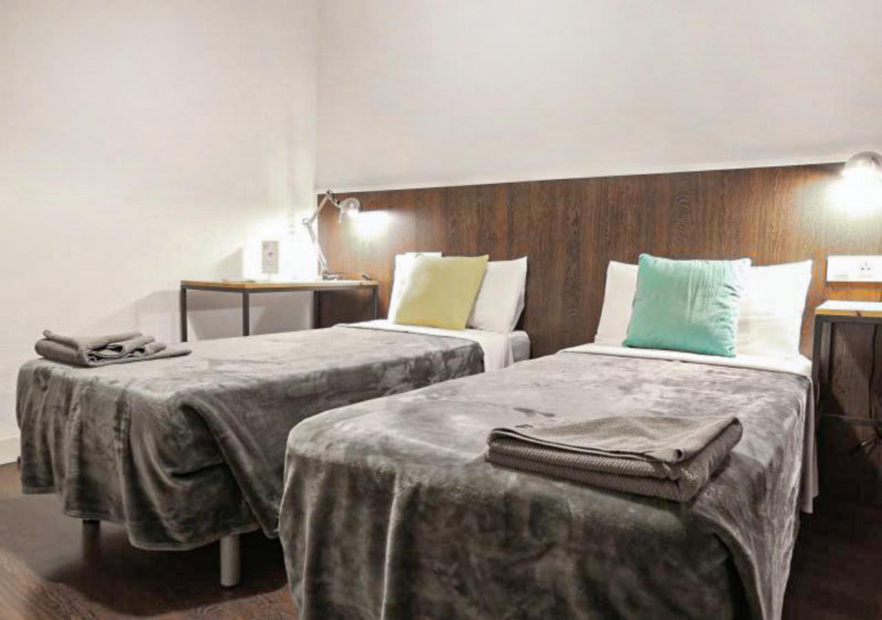 Traveller House Apartment Barcelona Ngoại thất bức ảnh
